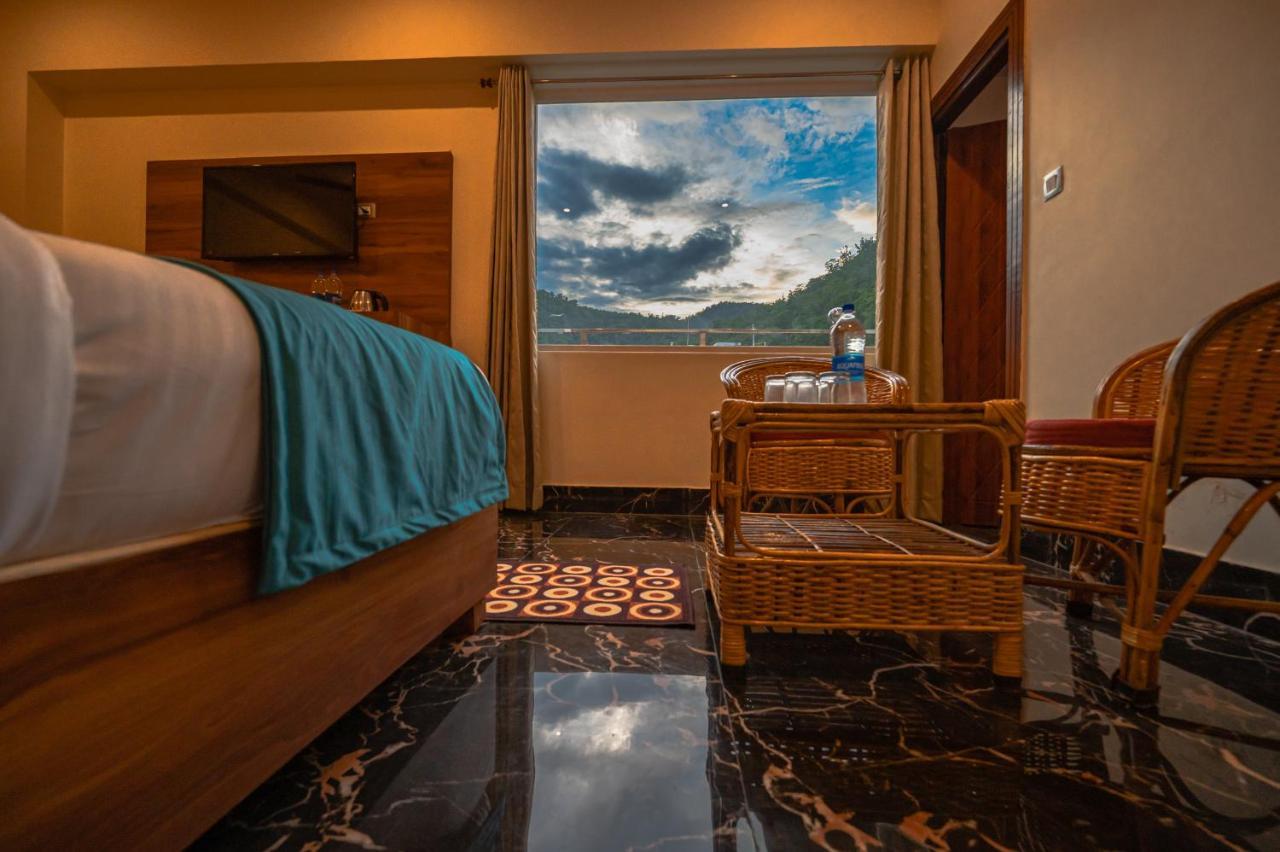 Hotel Rishikesh Grand By Kool Stays Exteriér fotografie